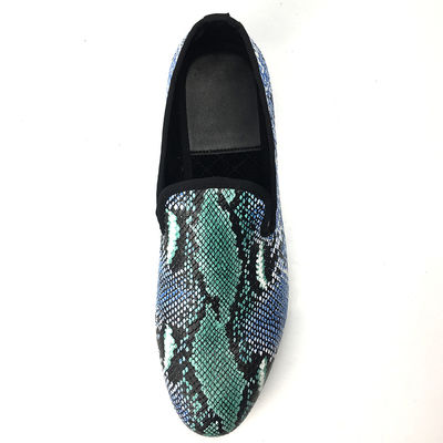 Elegantes Design Schlangenschuh Männer Loafers Tragen Sie widerstandsfähige Männer Lederschuhe