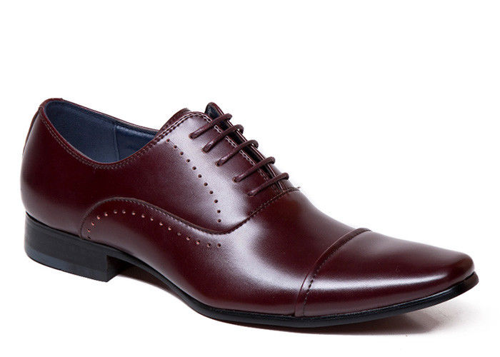 Normalgroße geschnitzte Männer Spitzenfuß-Schuhe, Erwachsene braune Spitzen-Schuhe