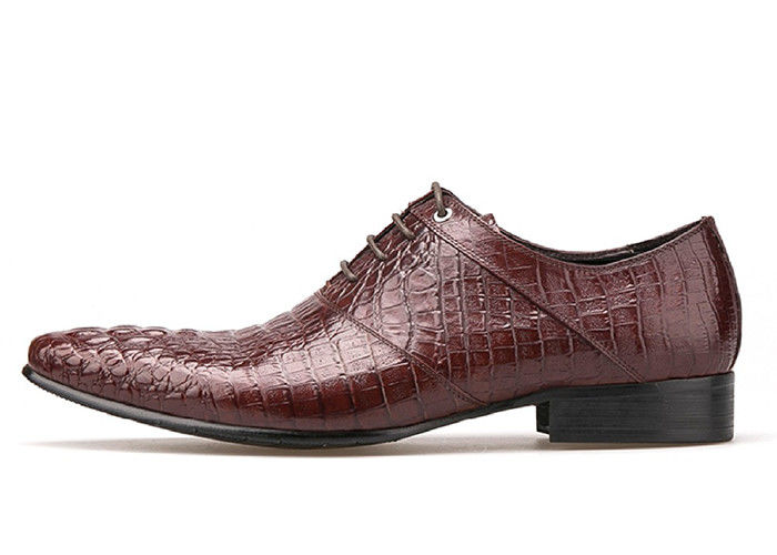 Verbrannte Leder Männer Hochzeitskleid Schuhe Niedrige Absätze Männer Braune Oxford Schuhe