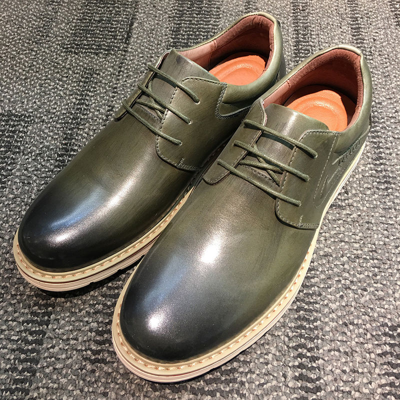 Weiße Farbe Suede Leder Männer Casual Flat Shoes Sneakers Schnürsenkel Schließung Typ