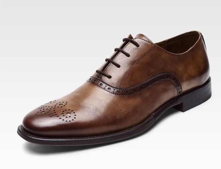 Schuhe mit Schnürsenkeln für Männer