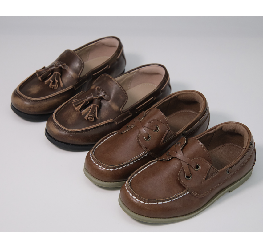 Kids Shoes Classic Leather Casual Boat Shoes and Tassel Loafers Moc Toe and Tassel Loafer Styles with Rubber Sole
